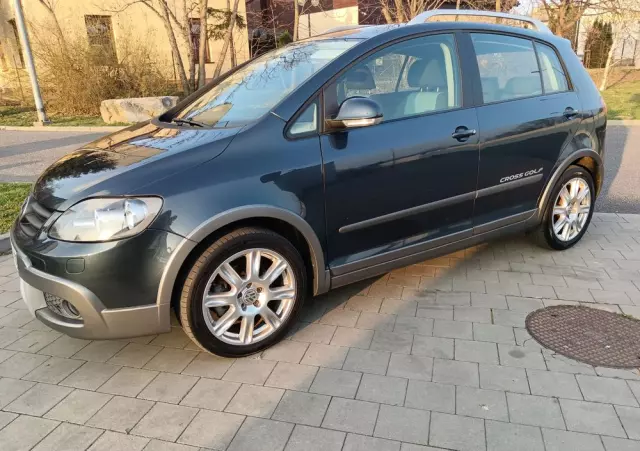 VOLKSWAGEN Golf Plus 