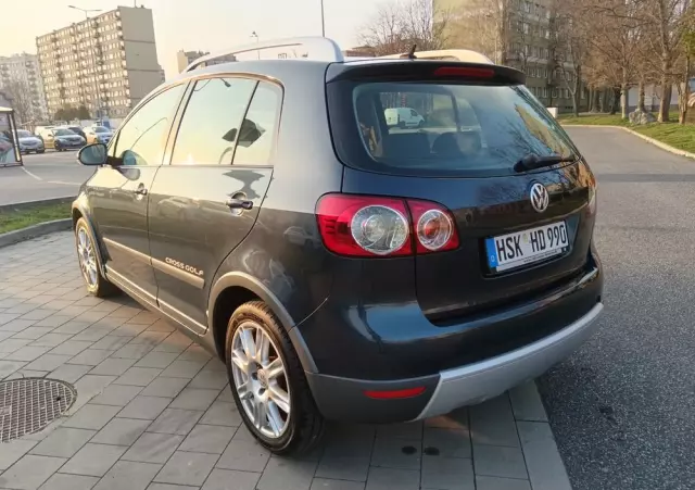 VOLKSWAGEN Golf Plus 