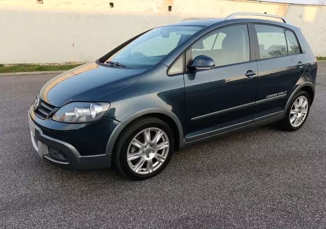 VOLKSWAGEN Golf Plus 