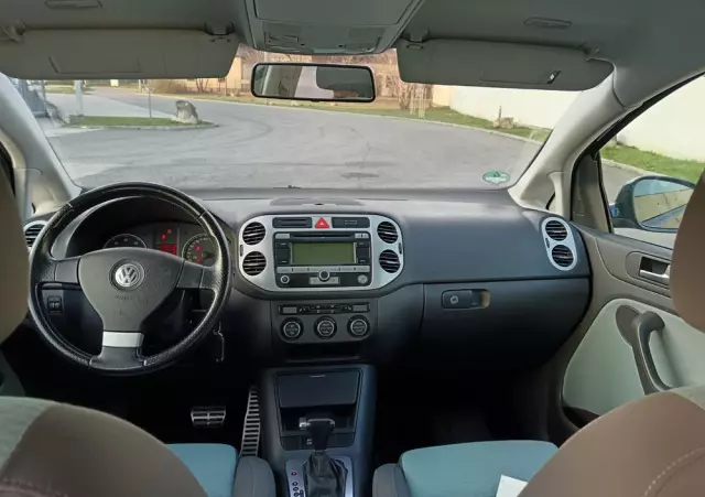 VOLKSWAGEN Golf Plus 