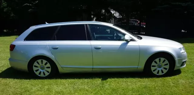 AUDI A6 