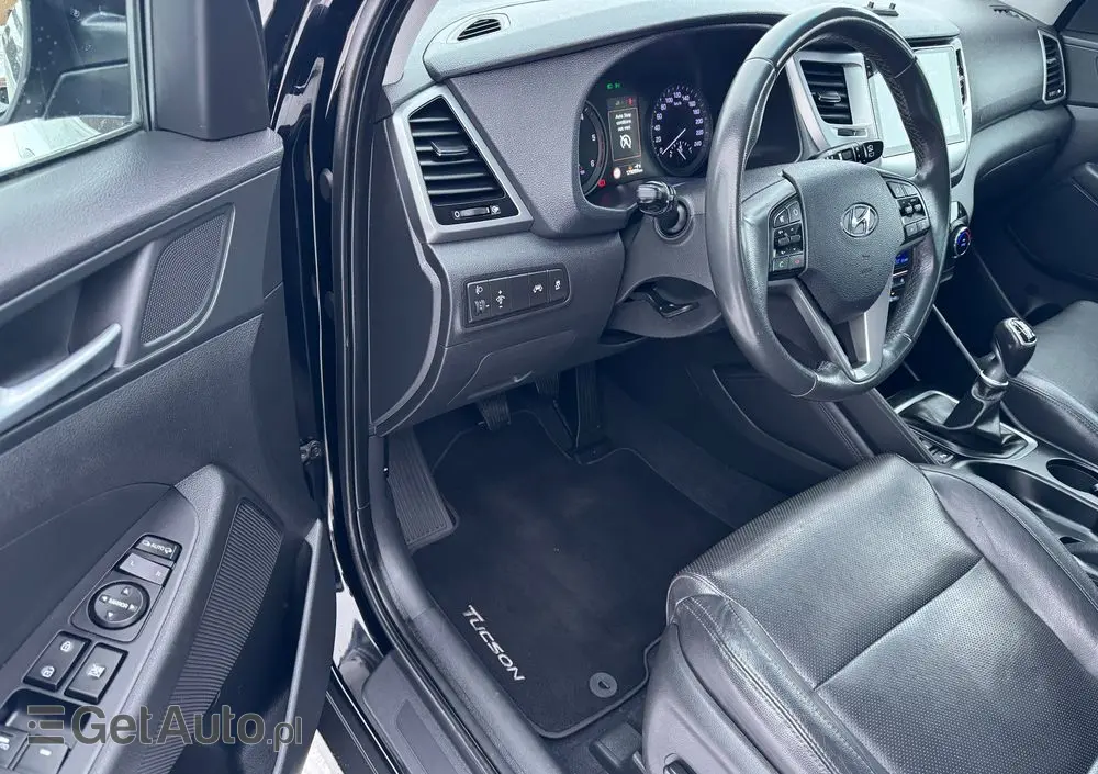 HYUNDAI Tucson Blue 1.7 CRDi 2WD Style