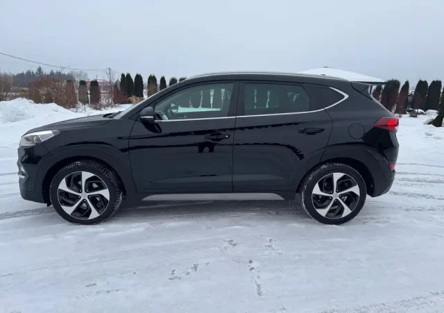 HYUNDAI Tucson Blue 1.7 CRDi 2WD Style