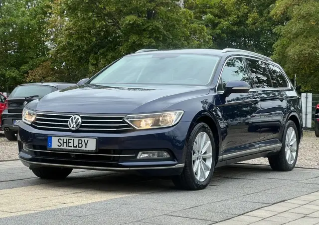 VOLKSWAGEN Passat Variant 2.0 TDI SCR DSG BlueMotion Highline