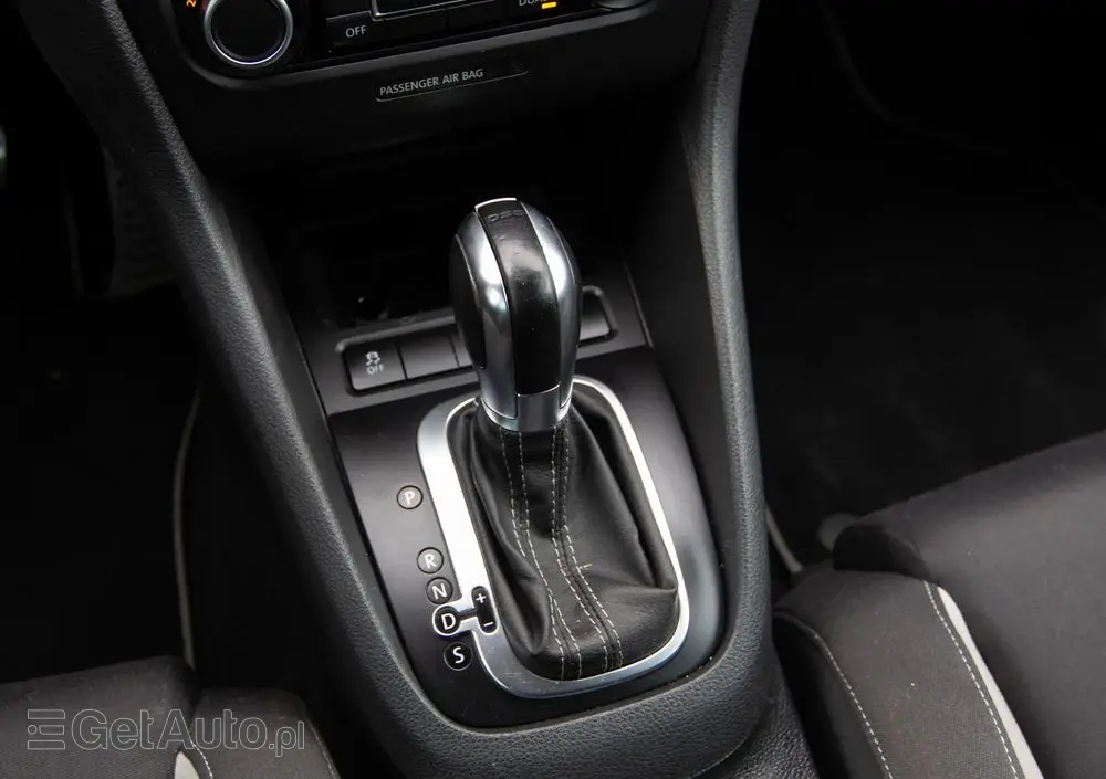 VOLKSWAGEN Golf 2.0 R DSG