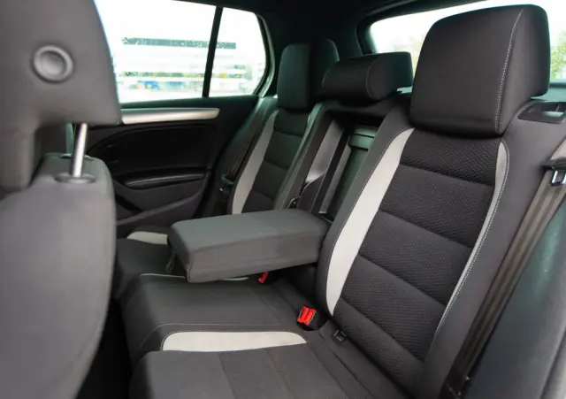 VOLKSWAGEN Golf 2.0 R DSG