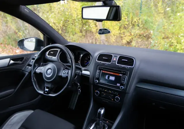 VOLKSWAGEN Golf 2.0 R DSG