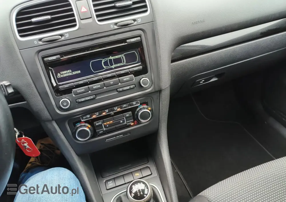 VOLKSWAGEN Golf 1.6 Tour Edition