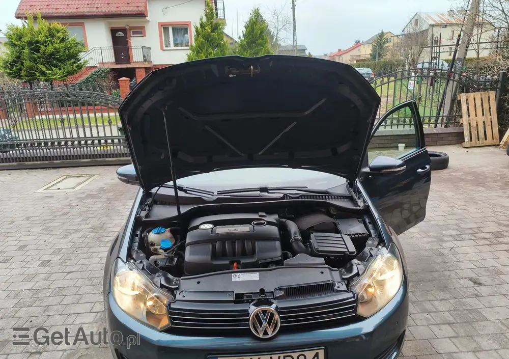 VOLKSWAGEN Golf 1.6 Tour Edition