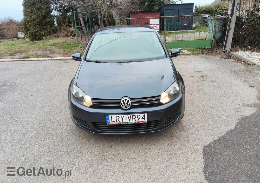 VOLKSWAGEN Golf 1.6 Tour Edition