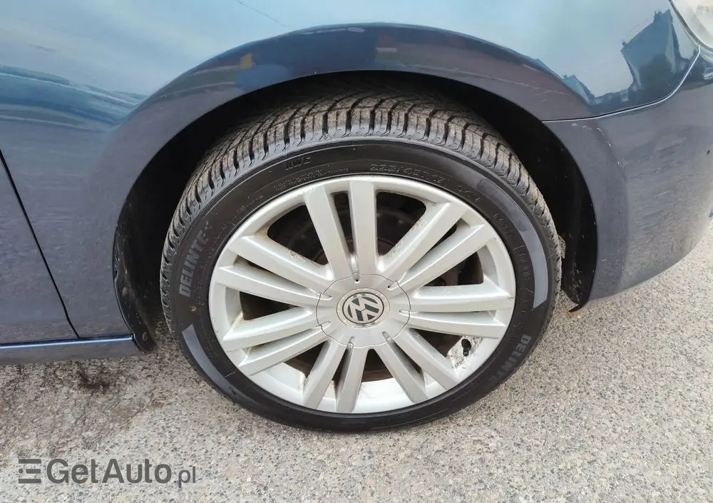 VOLKSWAGEN Golf 1.6 Tour Edition