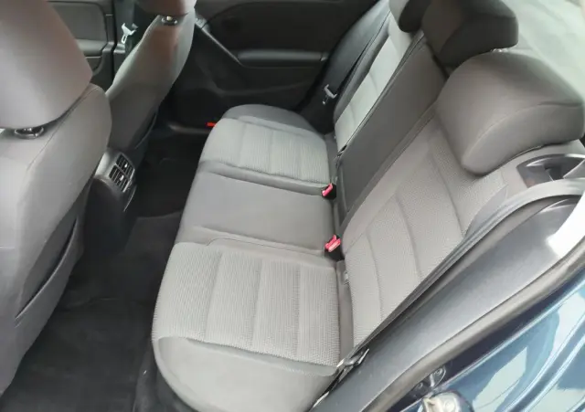 VOLKSWAGEN Golf 1.6 Tour Edition