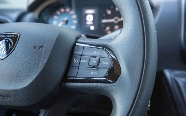 PEUGEOT Boxer 7-OSÓB *DOKA* Skrzynia 