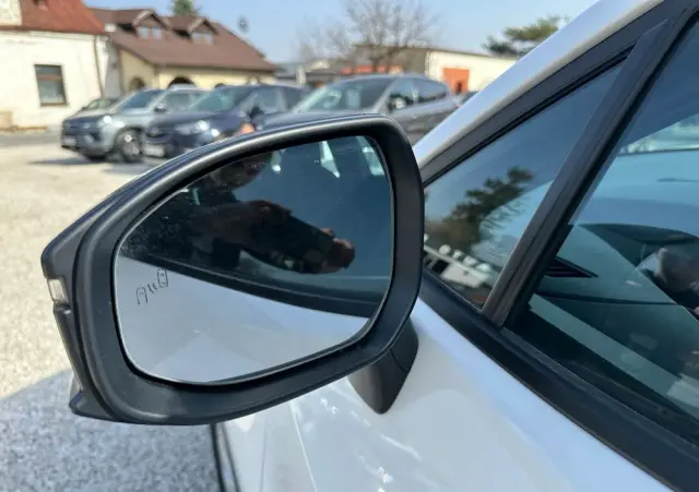 TOYOTA C-HR 1.8 Hybrid Style