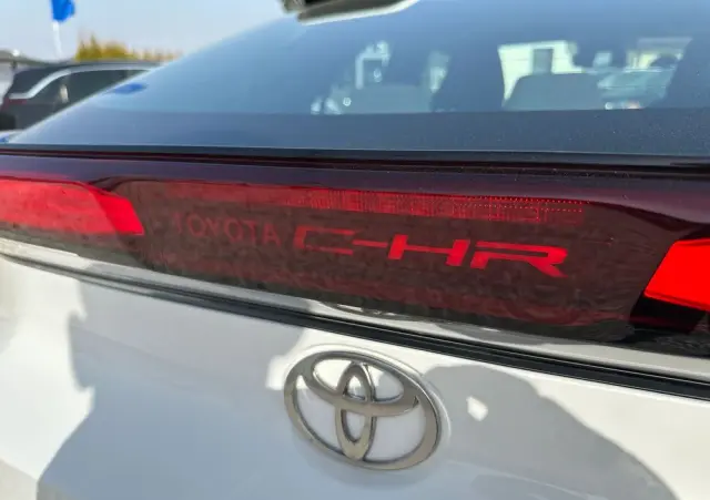 TOYOTA C-HR 1.8 Hybrid Style