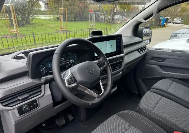 VOLKSWAGEN Transporter 