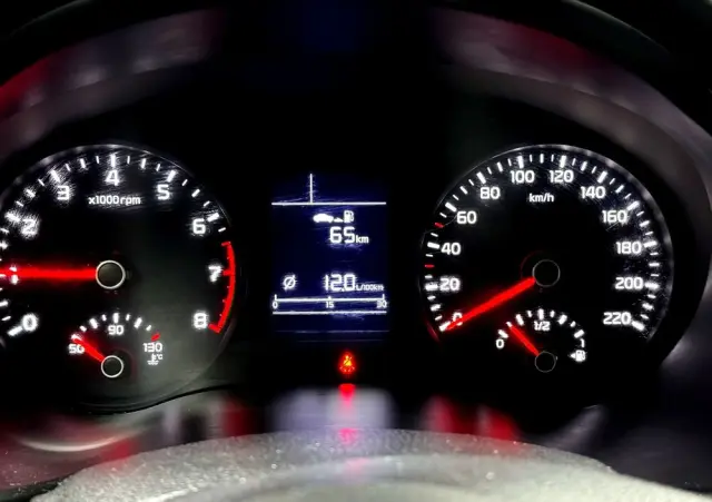 KIA Stonic 1.0 T-GDI M