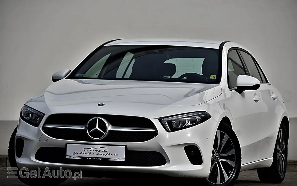 MERCEDES-BENZ Klasa A 200 7G-DCT