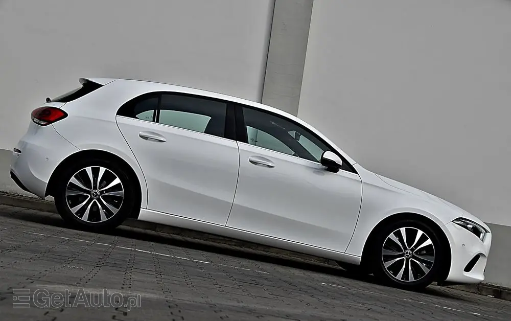 MERCEDES-BENZ Klasa A 200 7G-DCT