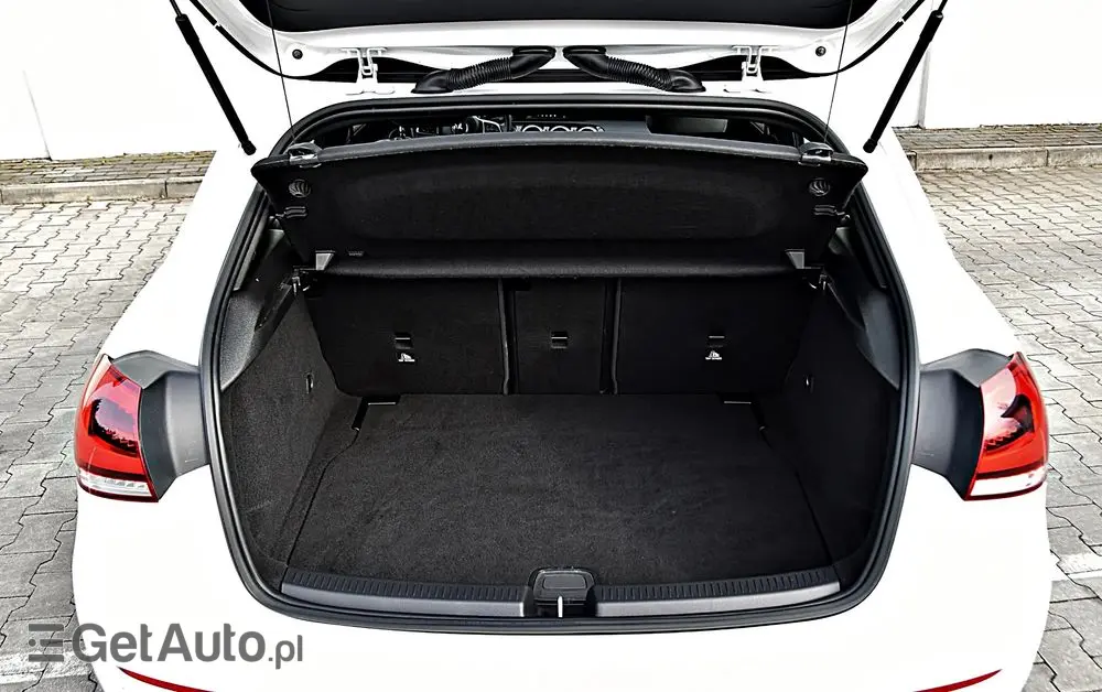 MERCEDES-BENZ Klasa A 200 7G-DCT