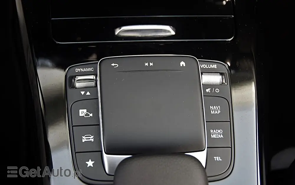 MERCEDES-BENZ Klasa A 200 7G-DCT