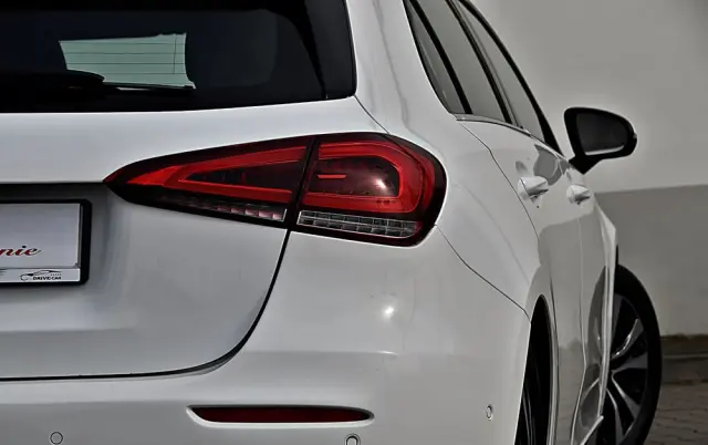 MERCEDES-BENZ Klasa A 200 7G-DCT