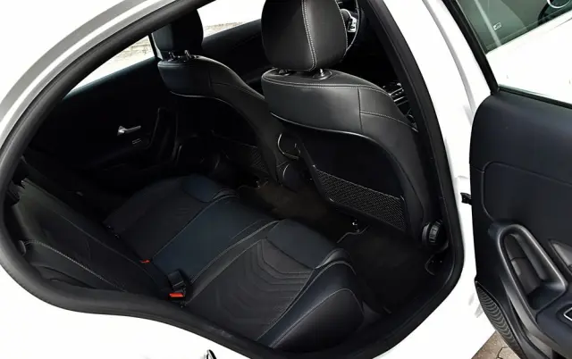 MERCEDES-BENZ Klasa A 200 7G-DCT