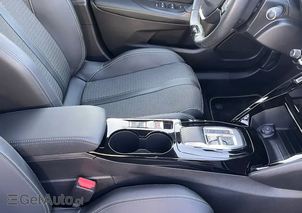 PEUGEOT 2008 54kWh GT Exclusive
