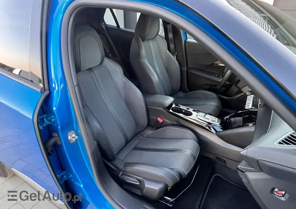 PEUGEOT 2008 54kWh GT Exclusive