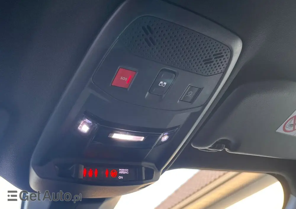 PEUGEOT 2008 54kWh GT Exclusive