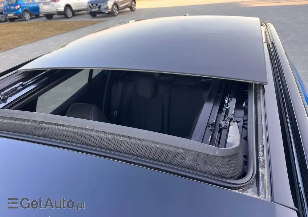 PEUGEOT 2008 54kWh GT Exclusive