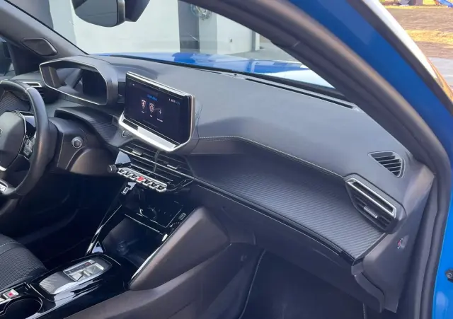 PEUGEOT 2008 54kWh GT Exclusive