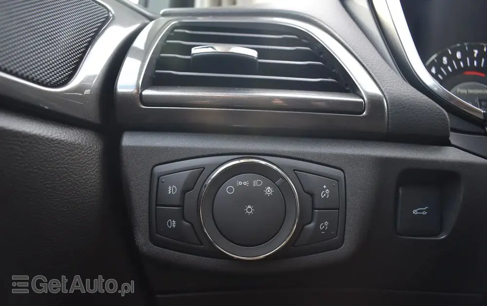 FORD Mondeo 1.5 EcoBoost Titanium