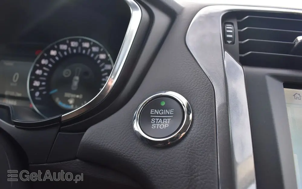 FORD Mondeo 1.5 EcoBoost Titanium