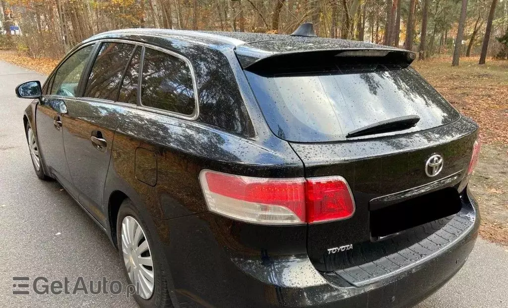 TOYOTA Avensis 