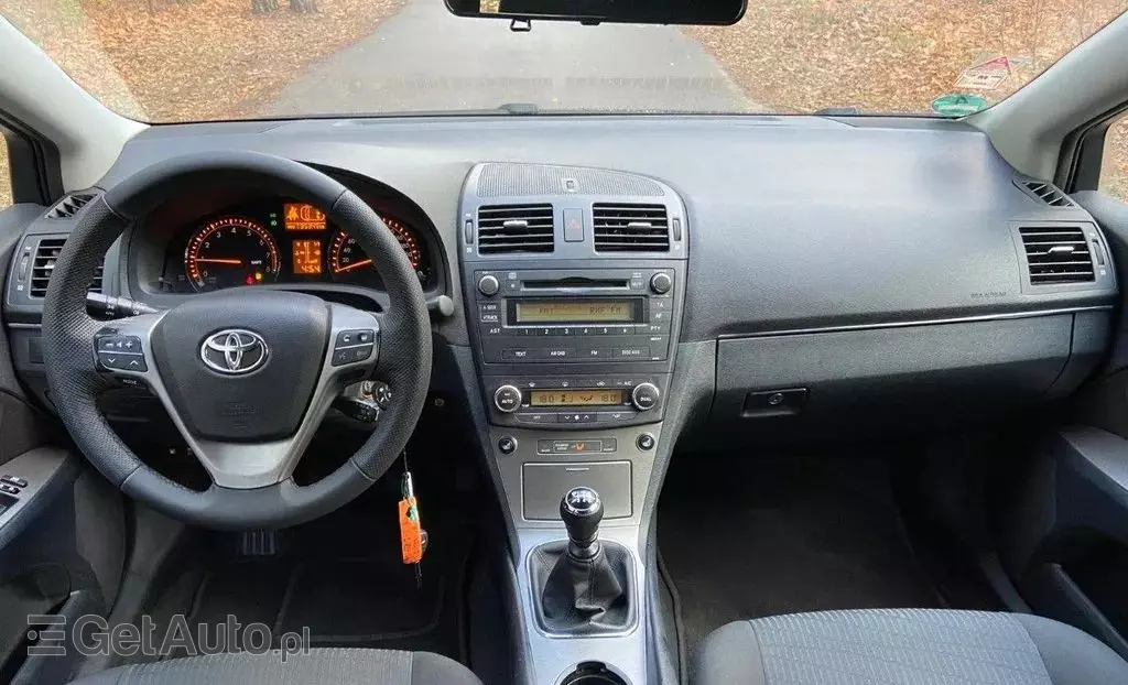 TOYOTA Avensis 