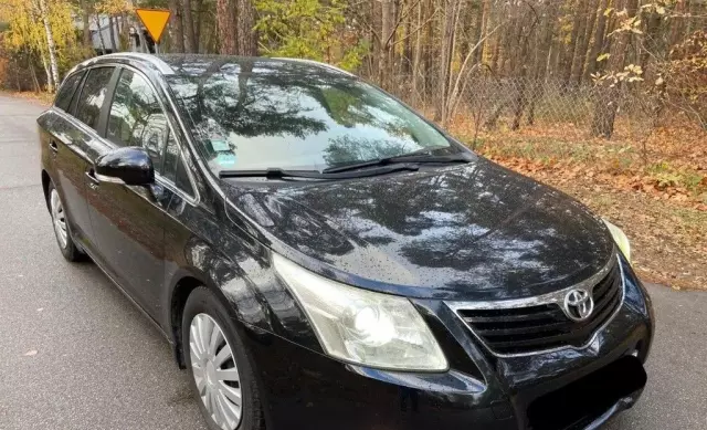 TOYOTA Avensis 