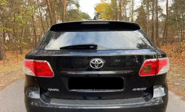 TOYOTA Avensis 