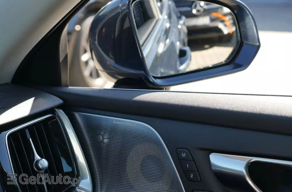 VOLVO V60 T6 AWD Plug-In Hybrid Inscription