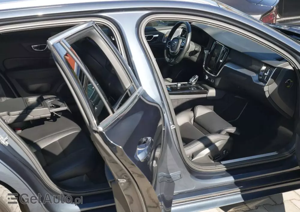 VOLVO V60 T6 AWD Plug-In Hybrid Inscription