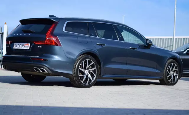 VOLVO V60 T6 AWD Plug-In Hybrid Inscription