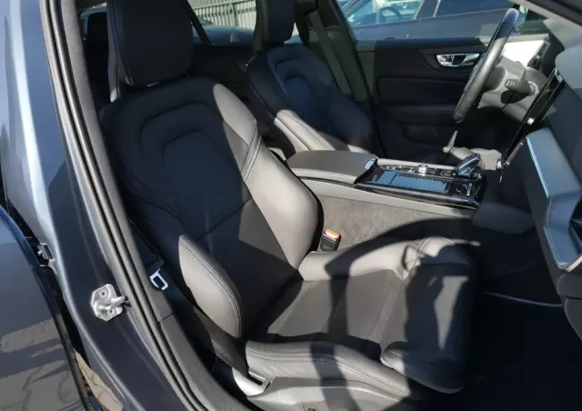 VOLVO V60 T6 AWD Plug-In Hybrid Inscription