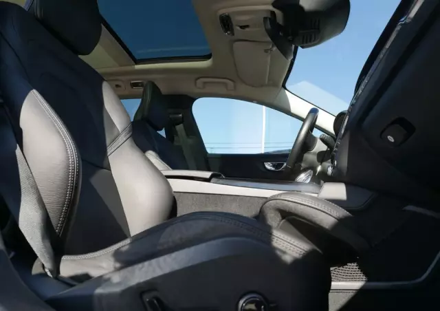 VOLVO V60 T6 AWD Plug-In Hybrid Inscription