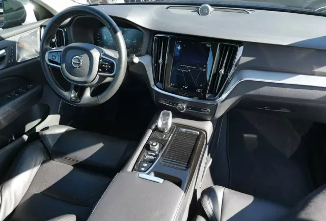 VOLVO V60 T6 AWD Plug-In Hybrid Inscription