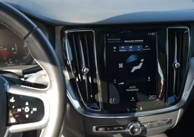 VOLVO V60 T6 AWD Plug-In Hybrid Inscription