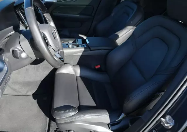 VOLVO V60 T6 AWD Plug-In Hybrid Inscription