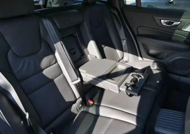 VOLVO V60 T6 AWD Plug-In Hybrid Inscription