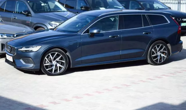 VOLVO V60 T6 AWD Plug-In Hybrid Inscription