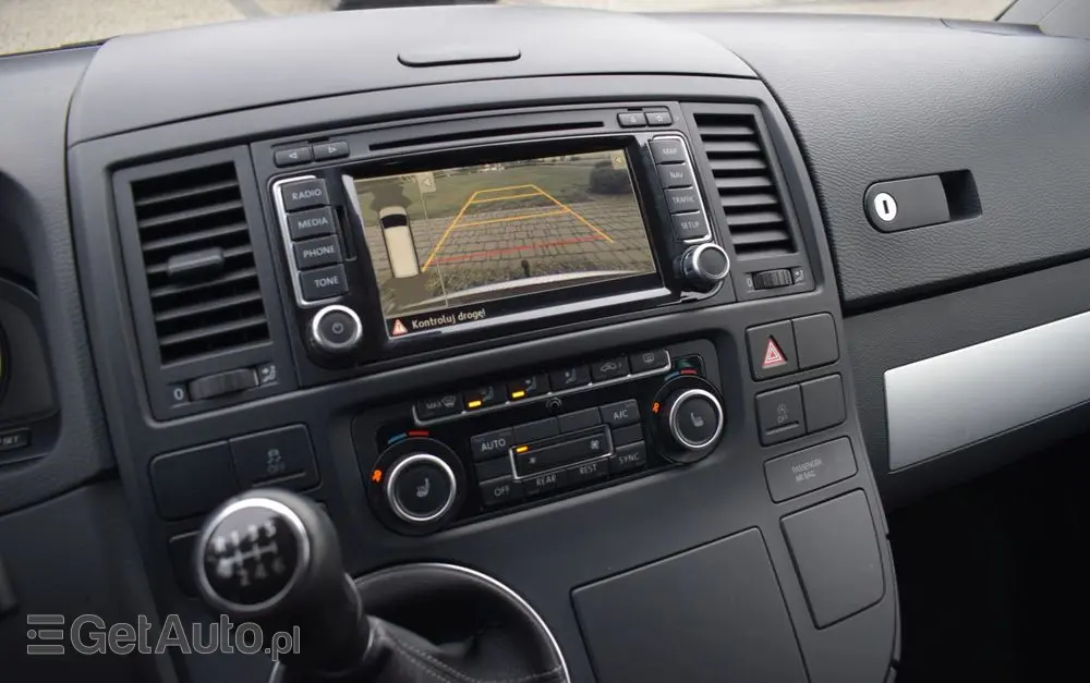 VOLKSWAGEN Caravelle 