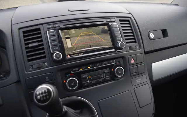 VOLKSWAGEN Caravelle 